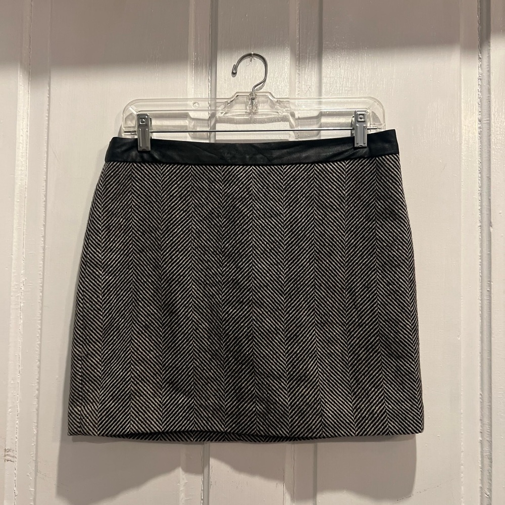 Banana Republic Black and Gray Chevron Mini Skirt